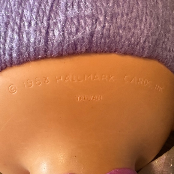 1983 Hallmark Cards, Inc. Rainbow Brite “Shy Violet” Doll - Picture 4 of 13